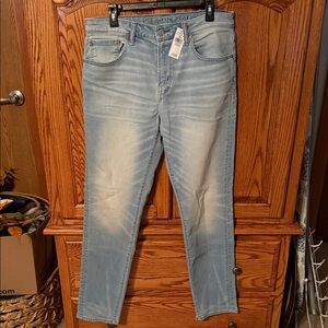 American Eagle Light Blue Jeans